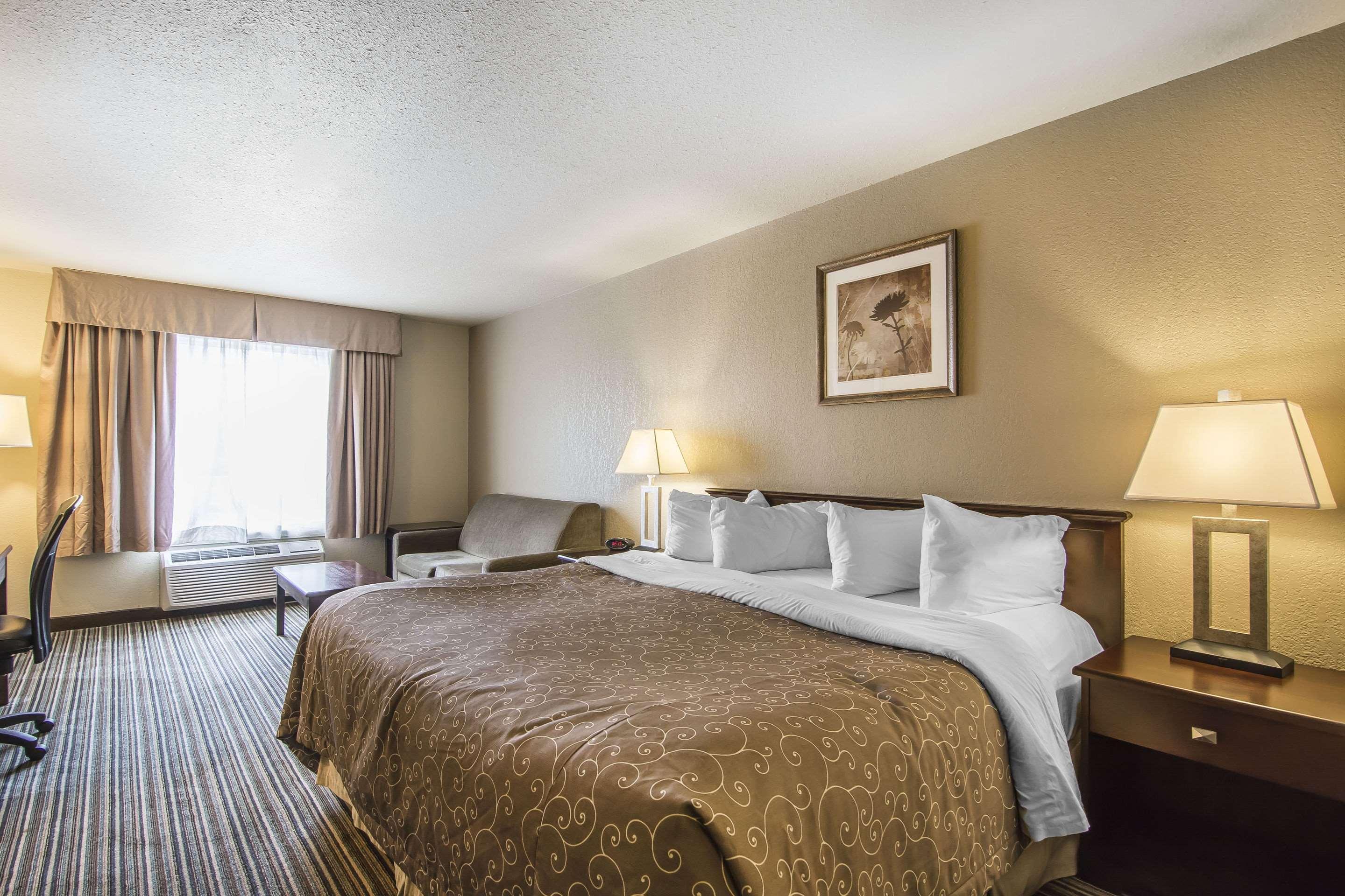 Quality Inn & Suites Yorkton Exterior foto