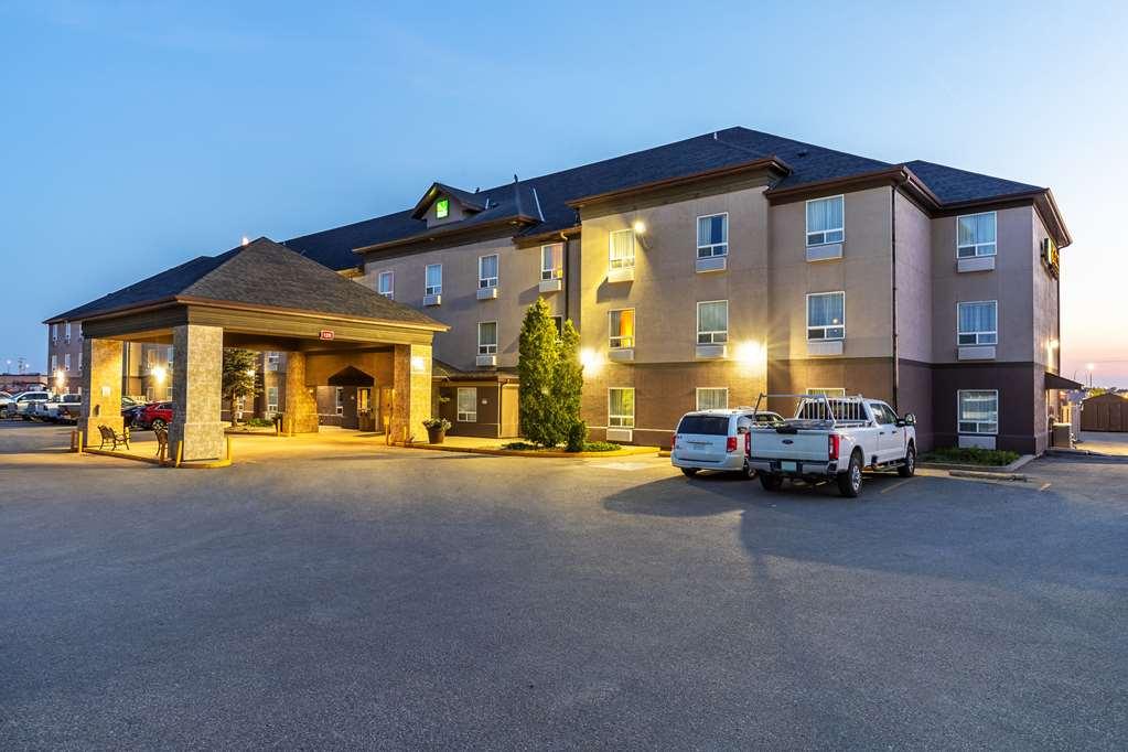Quality Inn & Suites Yorkton Exterior foto